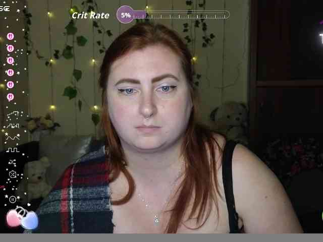 Aliciaredluv webcam