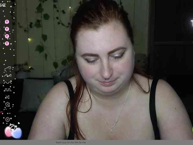 Aliciaredluv webcam