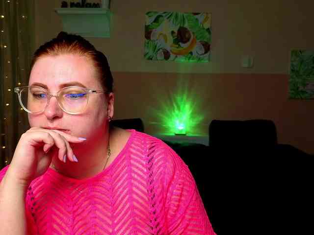 Aliciaredluv webcam