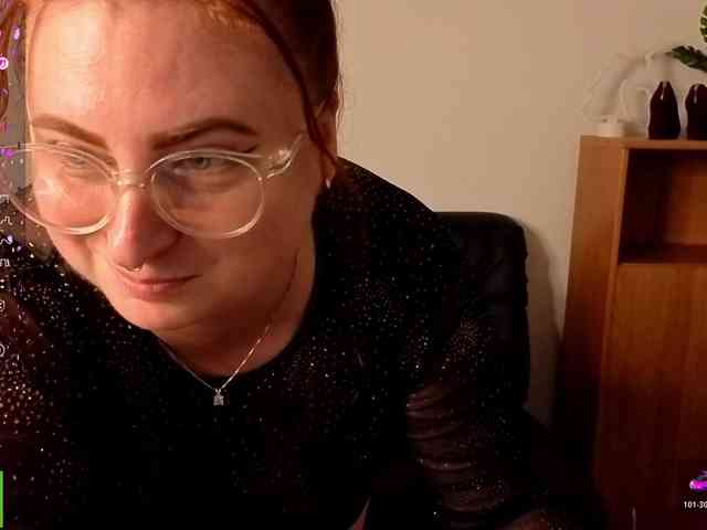 Aliciaredluv webcam