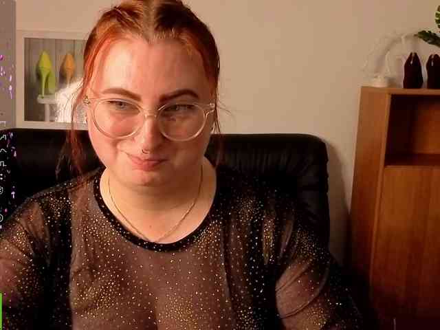Aliciaredluv webcam