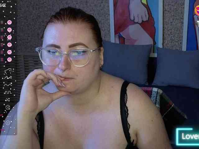 Aliciaredluv webcam