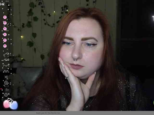 Aliciaredluv webcam