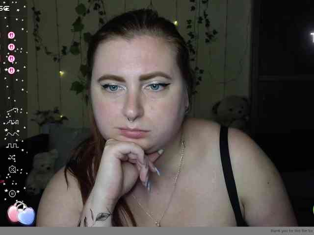 Aliciaredluv webcam