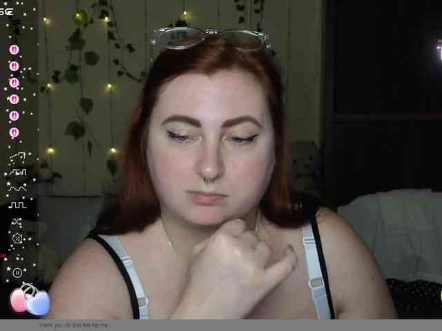 Aliciaredluv webcam