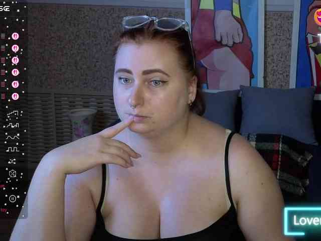 Aliciaredluv webcam