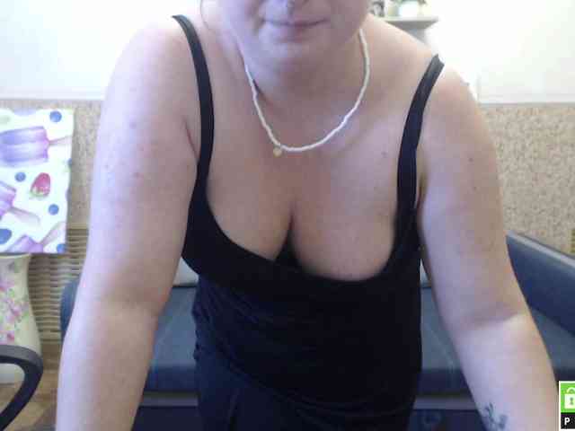 Aliciaredluv webcam