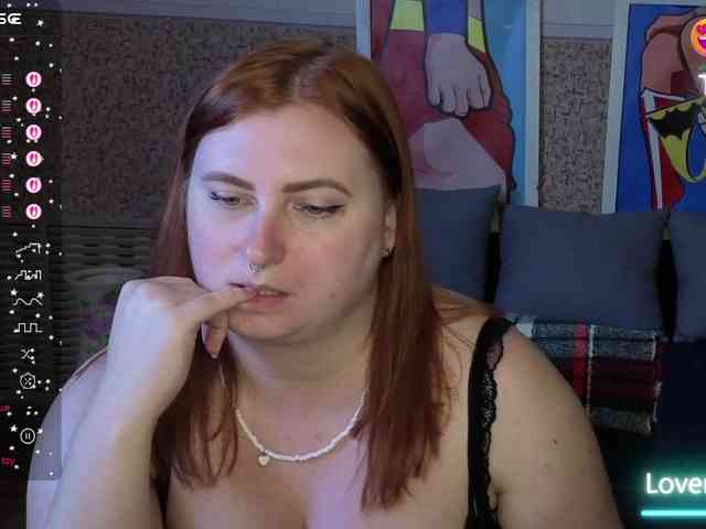 Aliciaredluv webcam