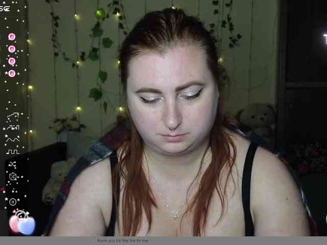 Aliciaredluv webcam