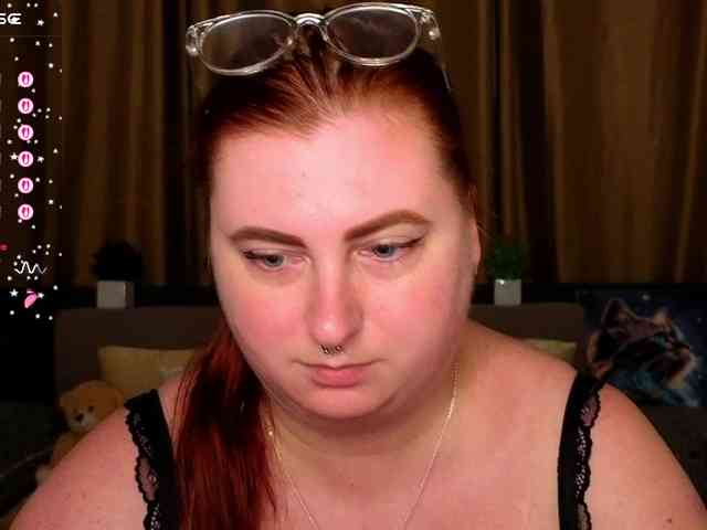 Aliciaredluv webcam