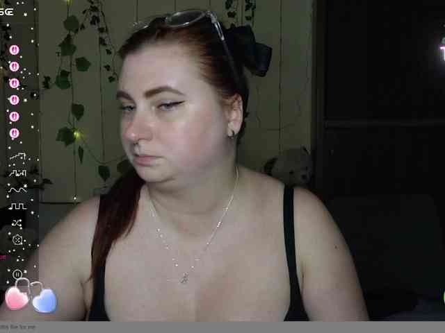 Aliciaredluv webcam