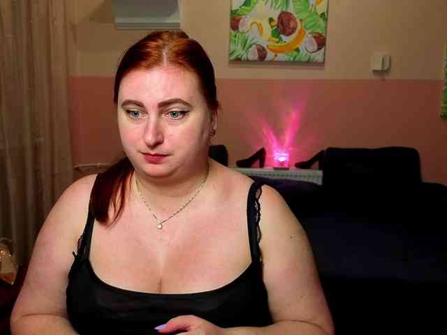 Aliciaredluv webcam