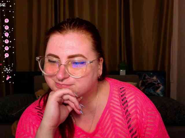 Aliciaredluv webcam