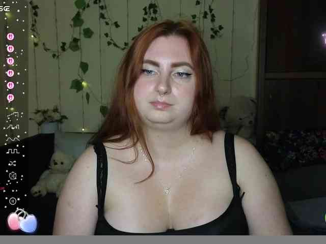 Aliciaredluv webcam