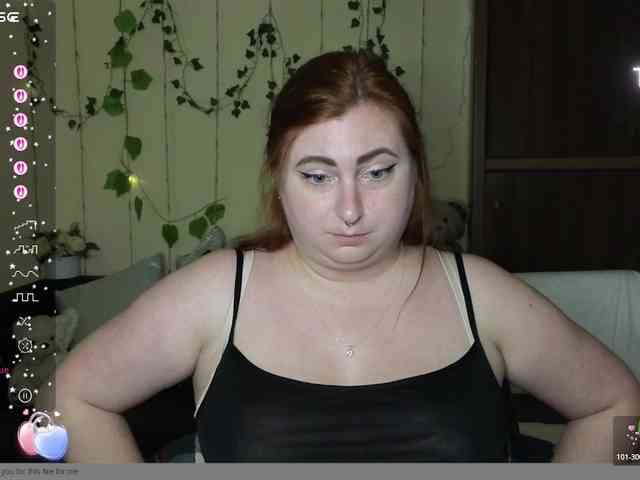 Aliciaredluv webcam