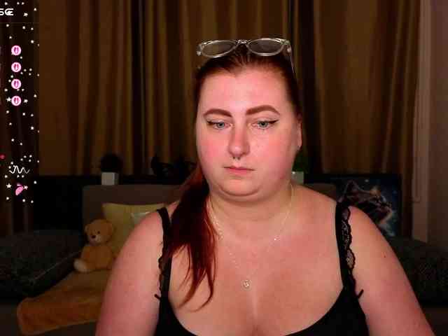Aliciaredluv webcam