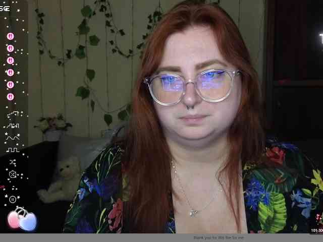 Aliciaredluv webcam