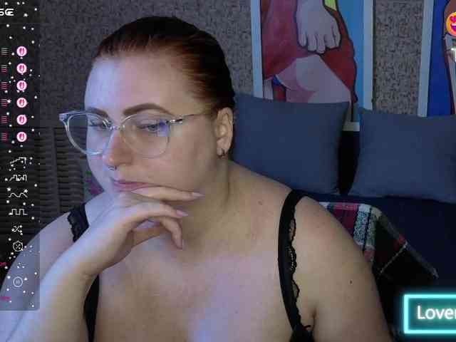 Aliciaredluv Live Webcam on BongaCams