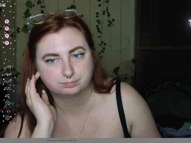 Aliciaredluv webcam