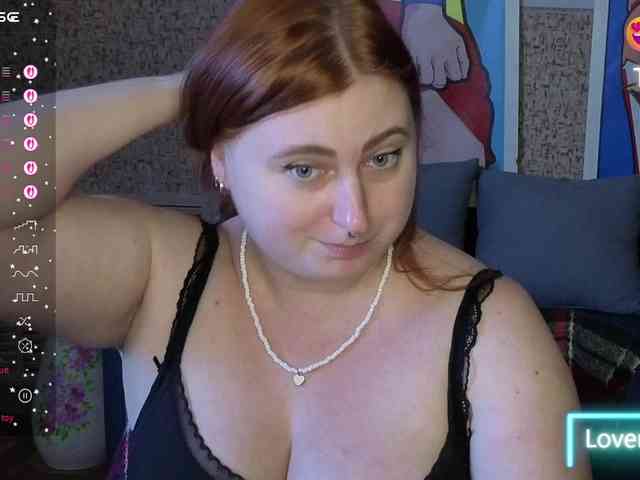 Aliciaredluv webcam