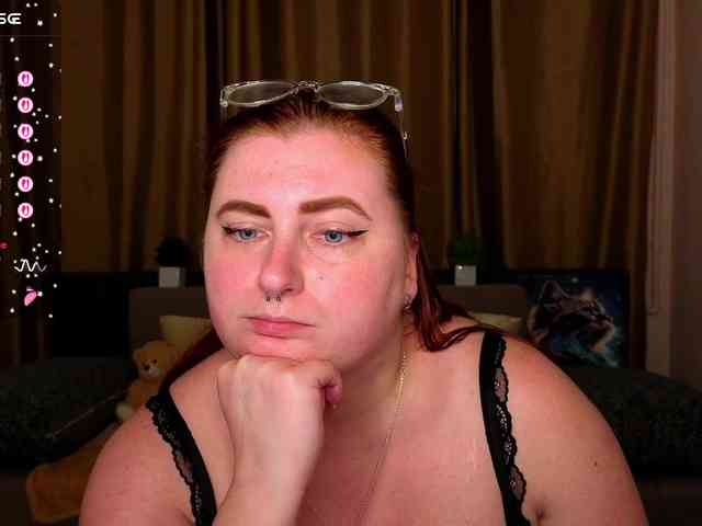 Aliciaredluv webcam