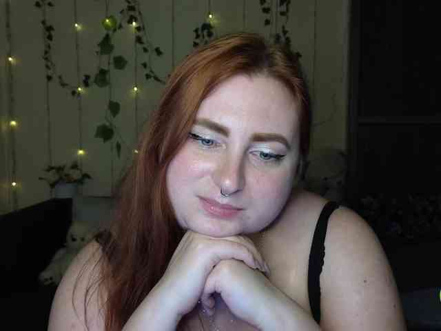 Aliciaredluv webcam