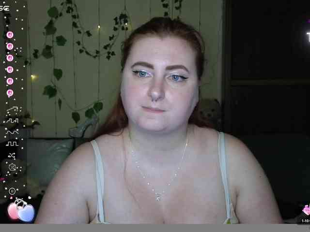 Aliciaredluv webcam