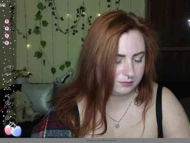Aliciaredluv webcam