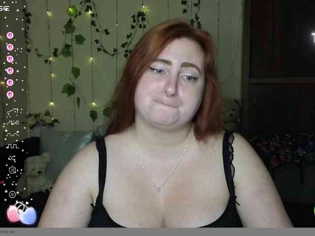Aliciaredluv webcam