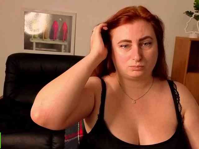 Aliciaredluv webcam