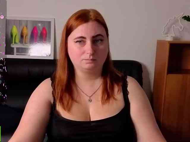 Aliciaredluv webcam