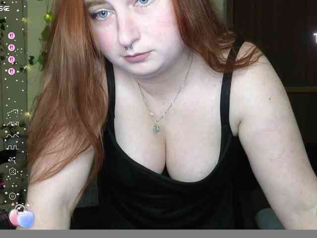 Aliciaredluv webcam