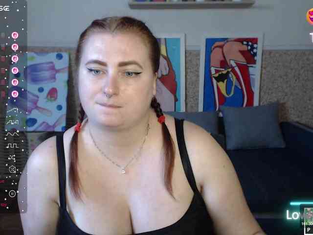Aliciaredluv webcam