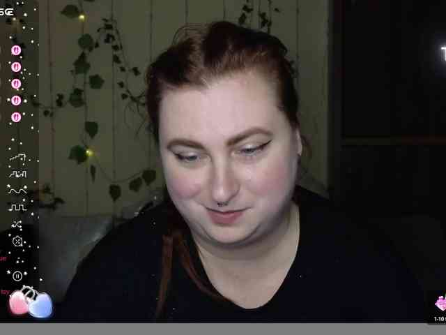 Aliciaredluv webcam