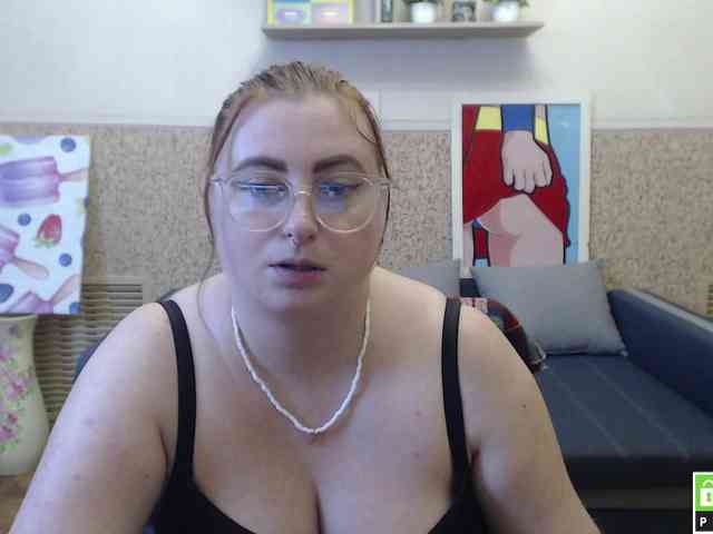 Aliciaredluv webcam