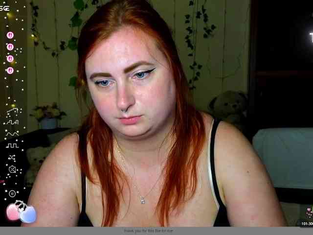 Aliciaredluv webcam