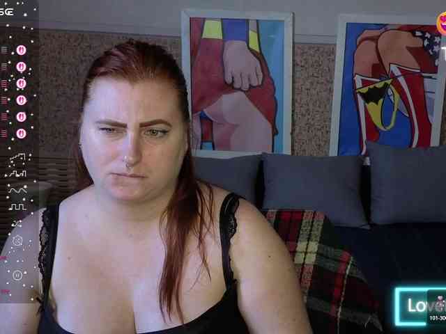 Aliciaredluv webcam