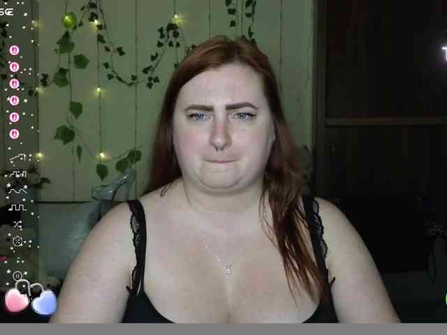 Aliciaredluv webcam