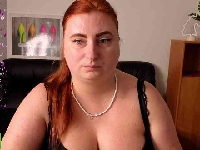 Aliciaredluv webcam
