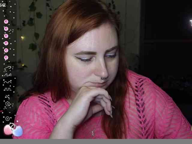 Aliciaredluv webcam