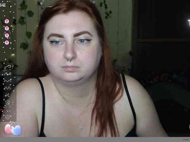 Aliciaredluv webcam