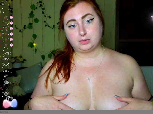 Aliciaredluv webcam