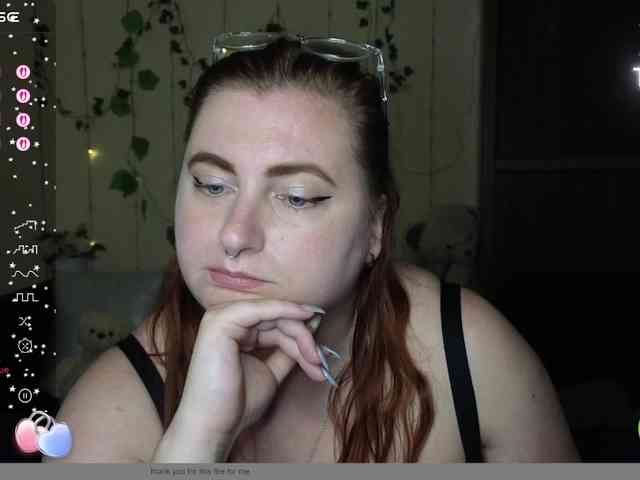 Aliciaredluv webcam