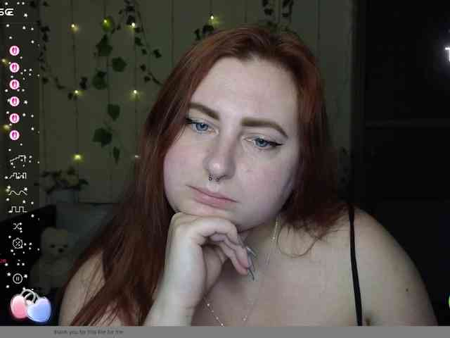 Aliciaredluv webcam