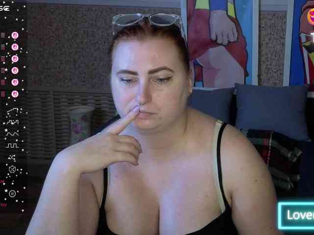 Aliciaredluv webcam
