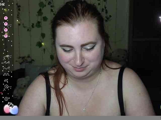 Aliciaredluv webcam