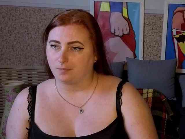 Aliciaredluv webcam