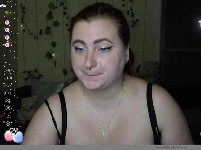 Aliciaredluv webcam