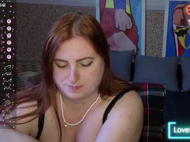 Aliciaredluv webcam