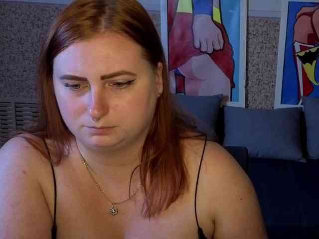Aliciaredluv webcam